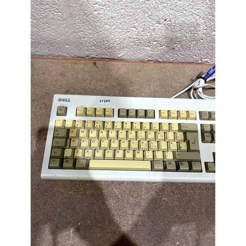 Dell SK-1000REW Keyboard Beige Wired PS/2 QWERTY (Standard) 104 Keys for Desktop - Picture 3 of 10