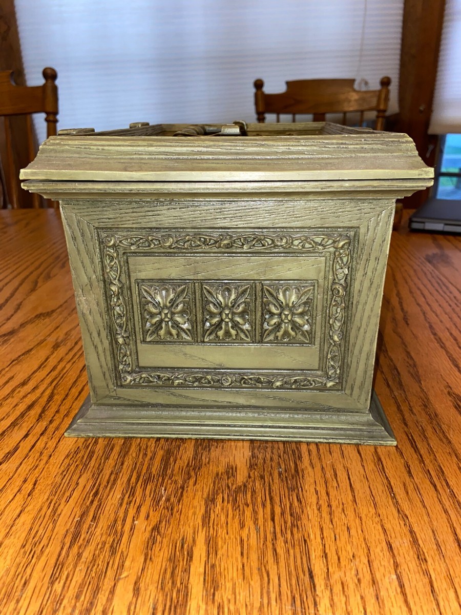 Vintage Max Klein SC-1280 Avocado Green Plastic Sewing Box