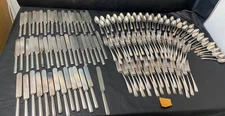 Wm Rogers and Son 1917 Lincoln Pattern silverplate flatware vintage set 149 pcs