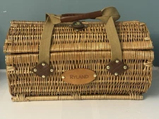 Picnic Time Verona Wine & Cheese Picnic Basket.