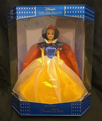 Disney's Classic Dolls Collection Snow White Doll Barbie Style No. 88002 - Image 1 of 4