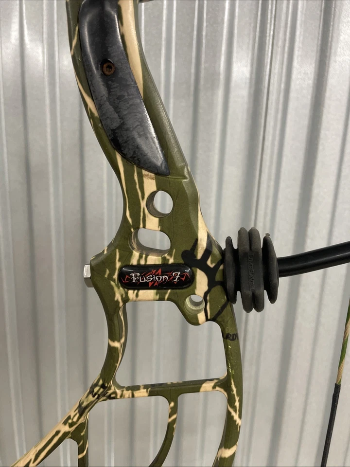 Obsession fusion 7 compound bow - Image 2 of 4