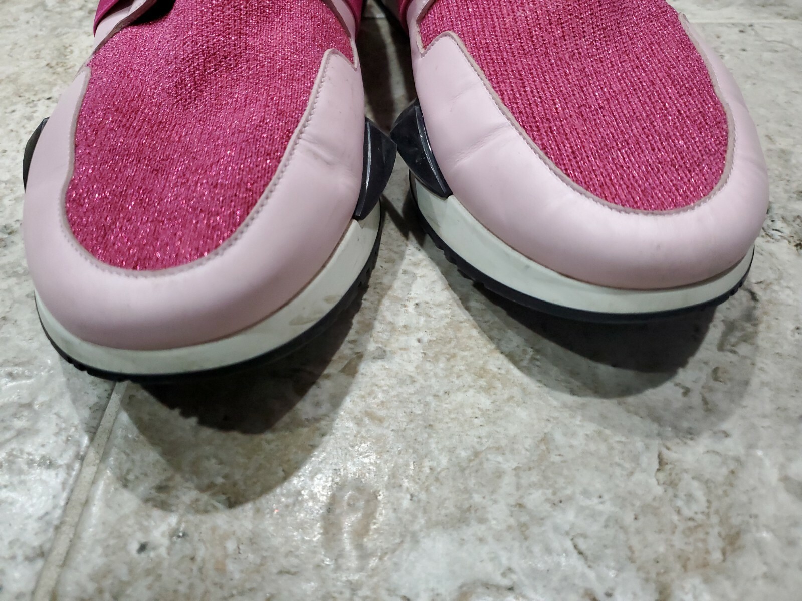 GORGEOUS AUTHENTIC GIVENCHY RUNNER ELASTIC ATHLET… - image 4