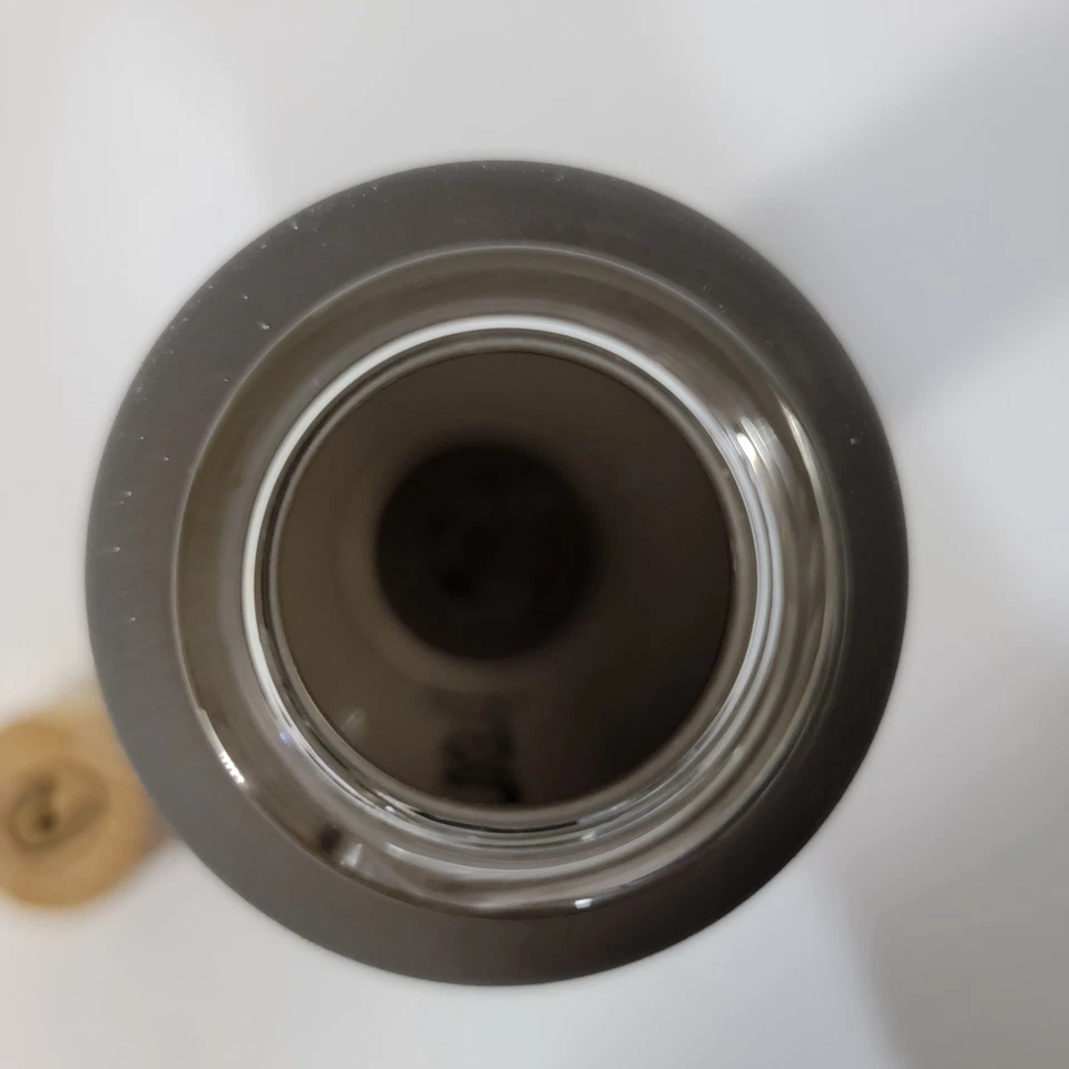 New Lexus H2GO Glass Water Bottle w/Rincon Bamboo Cap - Dark Grey Holds 18 Oz - Image 4 of 4