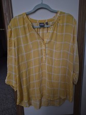 Blusa a cuadros amarilla y blanca Soho New York & Company para mujer talla grande ¡EXCELENTE!