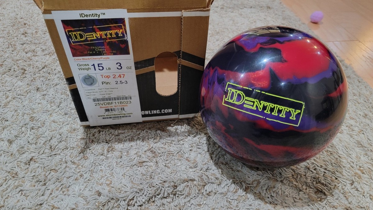 Storm Identity Bowling Ball B/C/P | 15 Pounds | 2.5-3