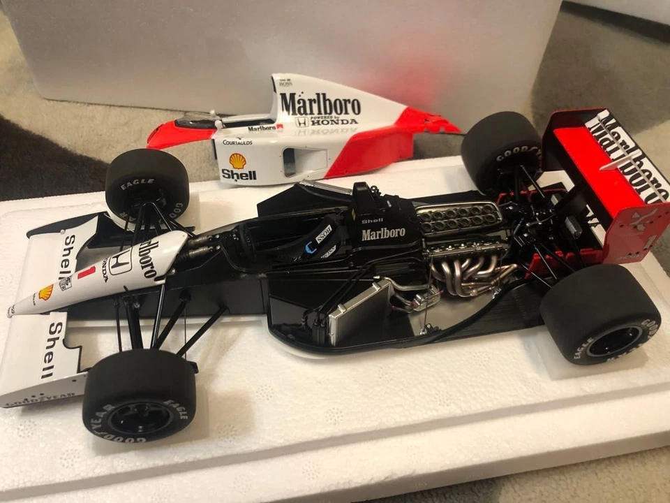 AutoArt 1/18 McLaren MP4/6 Japan GP A. Senna - Image 2 of 4