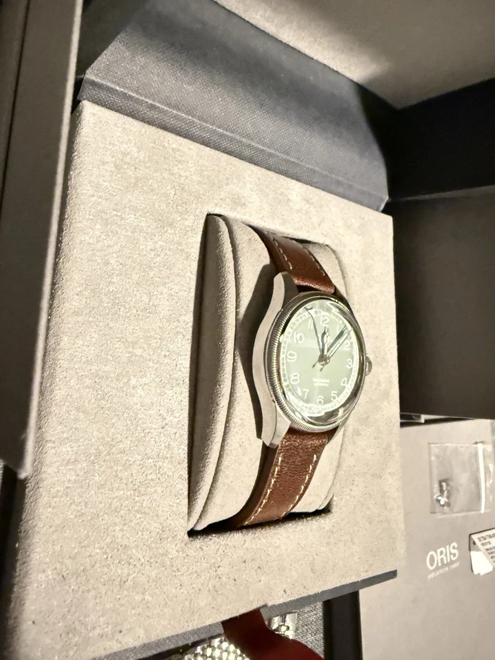 Puntero corona grande Oris 36 mm fecha Foto 4 de 4