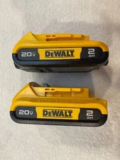 2 New Dewalt DCB203 20V Max  Batteries 2.0Ah Lithium Ion Li-Ion 20 Volt DCB203-2