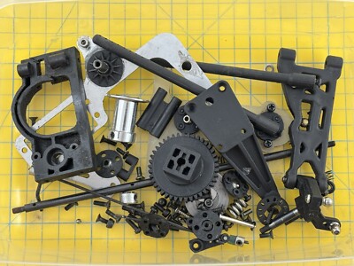 THUNDERTIGER Assortment Of Accessories Various Spare Parts - Vintage Modeling