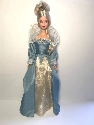 Vintage 2002 Mattel DOTW Princess of the Danish Court Mackie Barbie Doll #56216