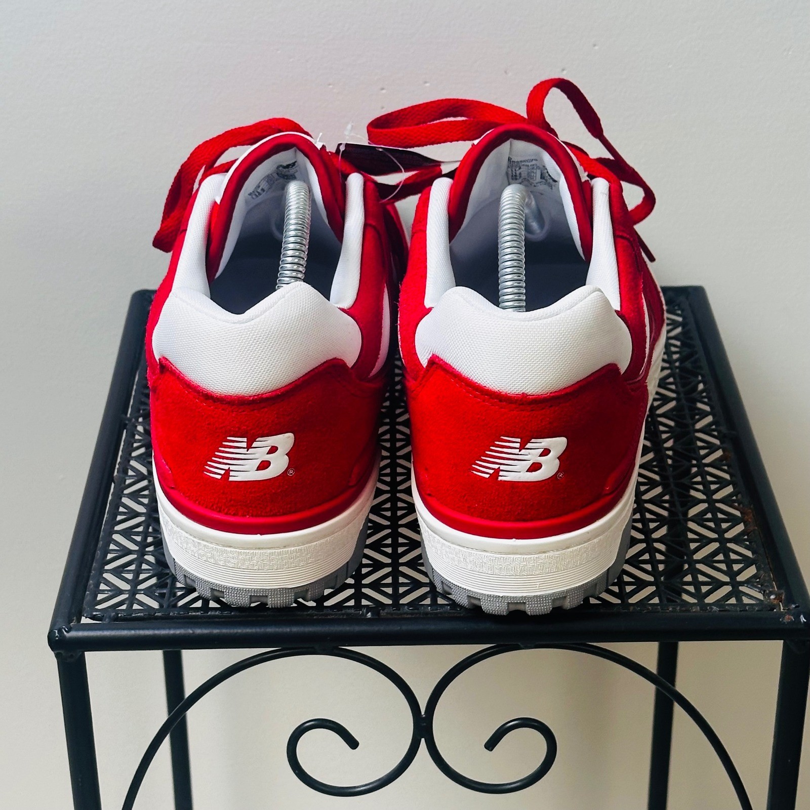 New Balance 550 Suede Sneakers Mens Size 11.5 Shoes Streetwear BB550VND NWOB thumbnail 2