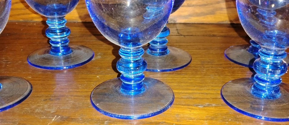 Juego de 6 hermosas copas de vino azul cristal GORHAM FANFARRIA - 6 5/8"     Foto 4 de 4