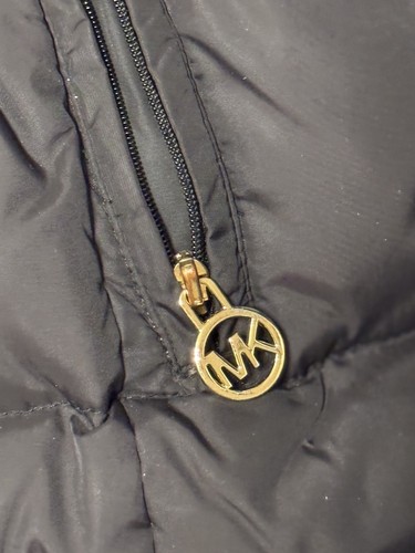 Women’s Michael Kors Ultra-light Weight Down Fill Black Waterproof Vest Size S - Picture 3 of 5