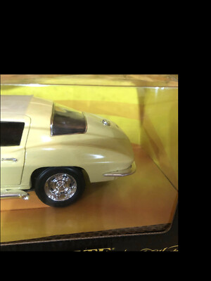 1967 Chevrolet Corvette Sunfire Yellow 1:18 Ertl American Muscle