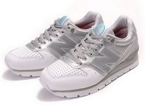 new balance 996 silver