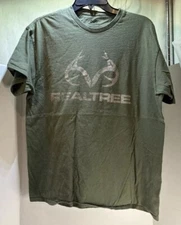 Real Tree Large Green Hunting Graphic T Shirt