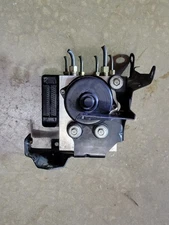 2009 Nissan Frontier LE 2x4 Extra Cab Short Bed ABS Pump 47660 EA370 Brakes Oem