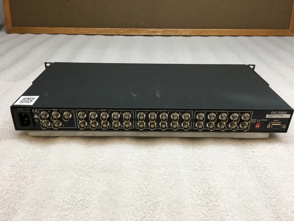 Extron DA6 RGBHV Distribution Amplifier – Used – 1-Input, 6-Output - Image 4 of 4
