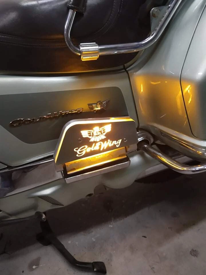 ENVÍO GRATUITO Fundas Suelo Iluminación Black Edition Gold Wing GL1500 LED Amarillo Foto 3 de 4
