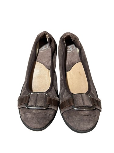 Gravity Defyer Women's Brown Suede Ballet Flats Size 10.5M