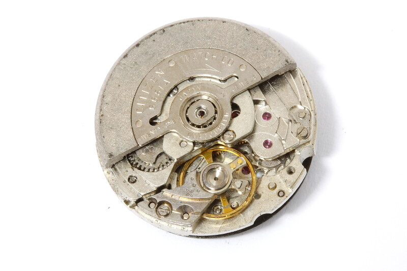 Enchères LIP Montre de gousset savonnette en or 18k Enchères LIP Montre de gousset savonnette en or 18k
