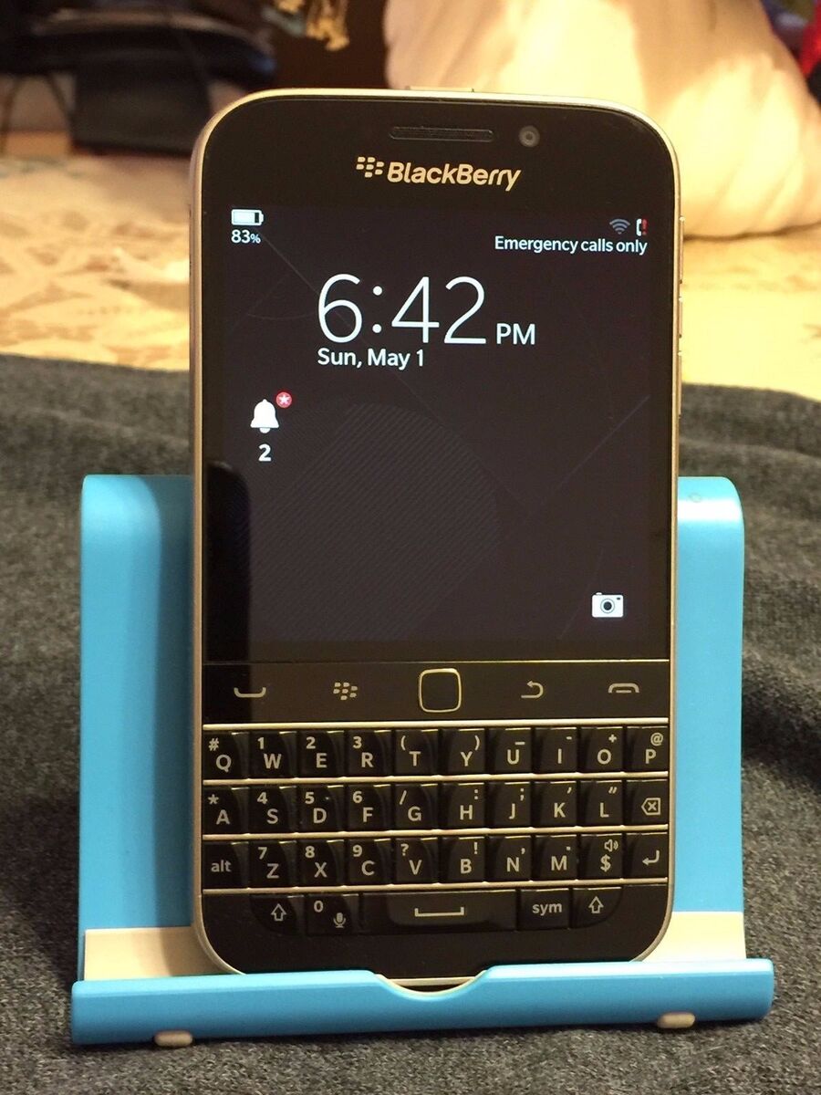 BlackBerry Classic -16GB -Black (Unlocked) --9/ 10 MINT BlackBerry Classic -16GB -Black (Unlocked) --9/ 10 MINT