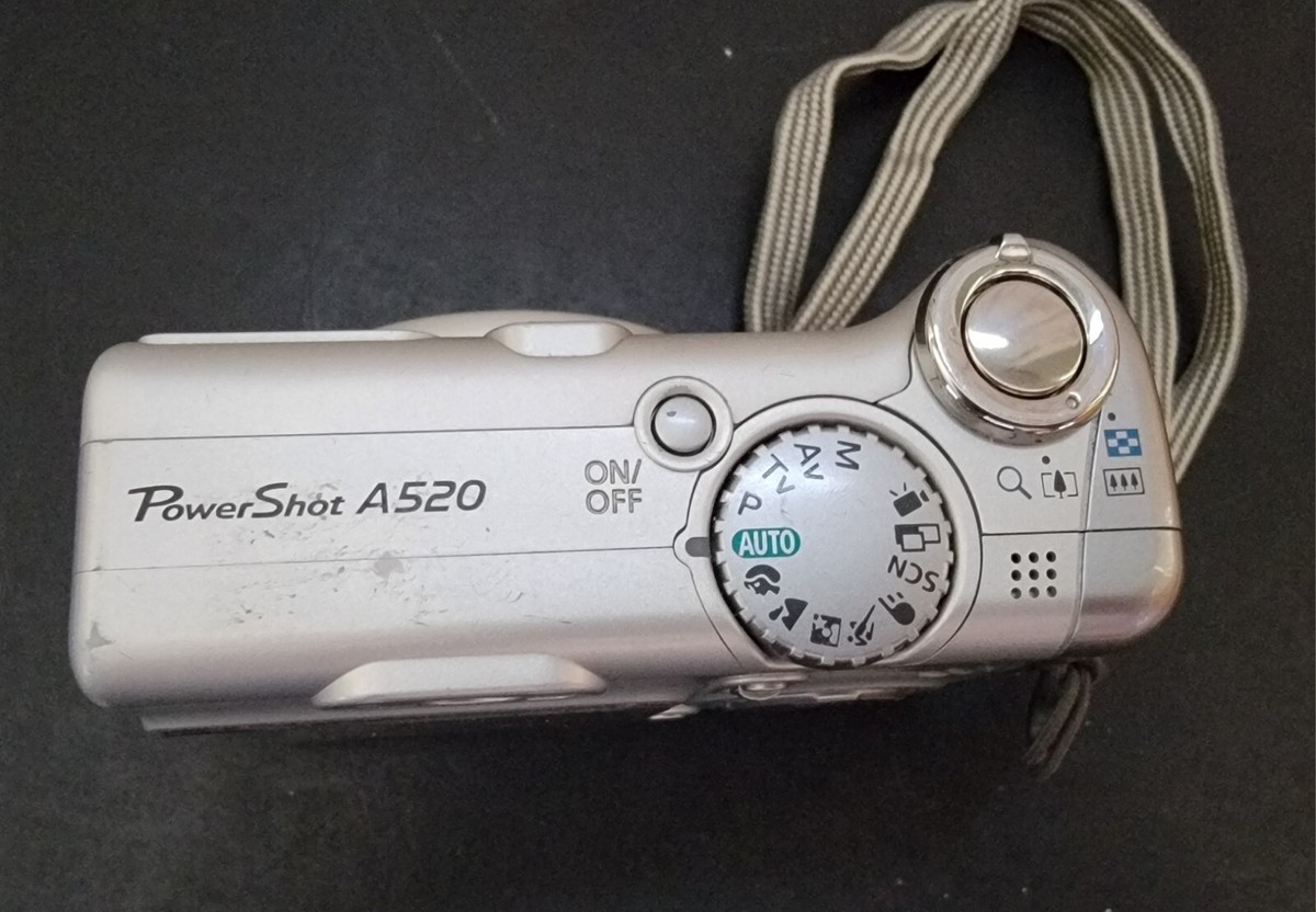 Canon PowerShot A520 Digital Camera Silver with Strap UNTESTED FOR