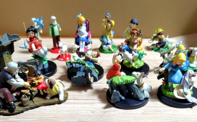 Set x 15 HEIDI Girl Of The Alps Mini Vignette Gacha Figure Diorama Kaiyodo USED