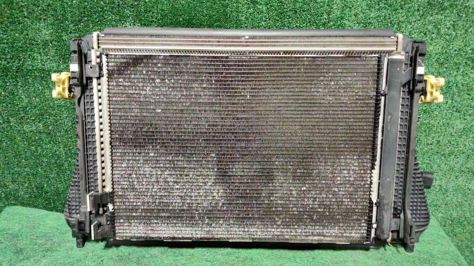 2015-2020 Audi A3 Quattro Radiator Assembly Oem 5q0121203de 5q0816411bf