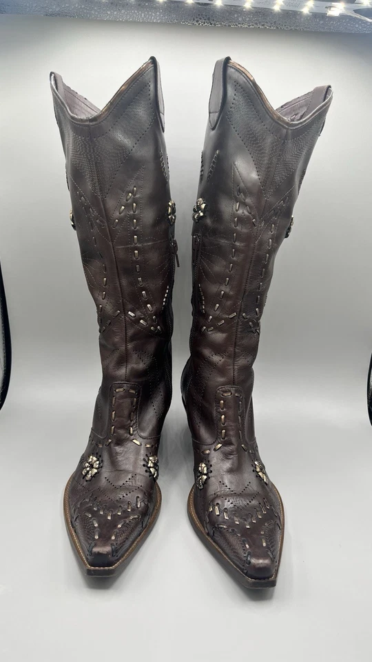 BCBGirls Mujeres Cuero Marrón Dorado Flor Puntada Botas Vaqueras Occidentales Talla 8.5 B Foto 4 de 4