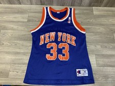 Vintage 90s Champion New York Knicks Patrick Ewing 33 Jersey Size 40 RARE