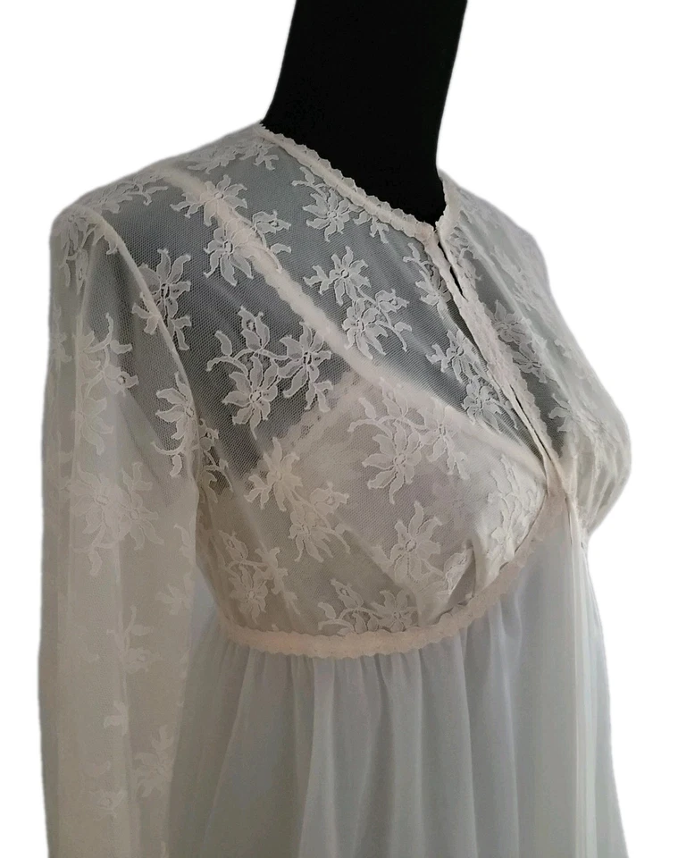 Juego de camisón y bata vintage Vanity Fair talla 34 Foto 3 de 4