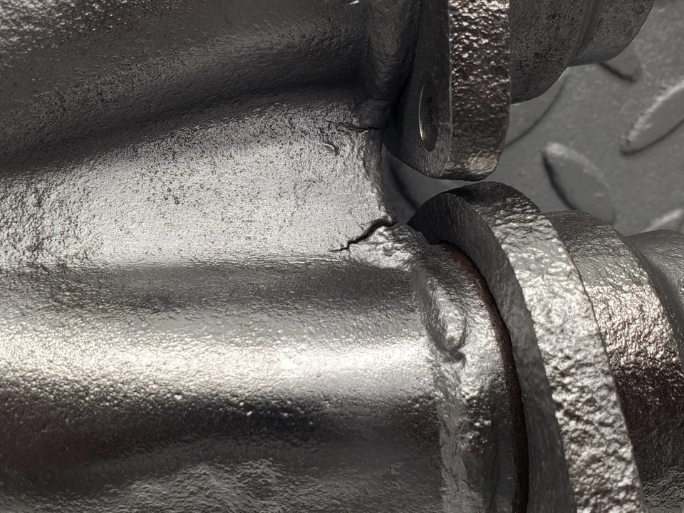 ⚙20397⚙ Разъем выхлопной трубы купе Mercedes-Benz W114 280CE - Изображение 2 из 4