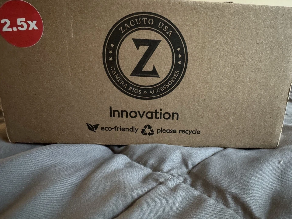 Zacuto Z-Finder Pro 2.5x Viewfinder for 3.2" Screens - SKU#1965266 - Image 2 of 2