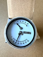 REHAU 266417 Combination Temperature/Pressure Gauge  0 to 100 PSI 30 to 240F