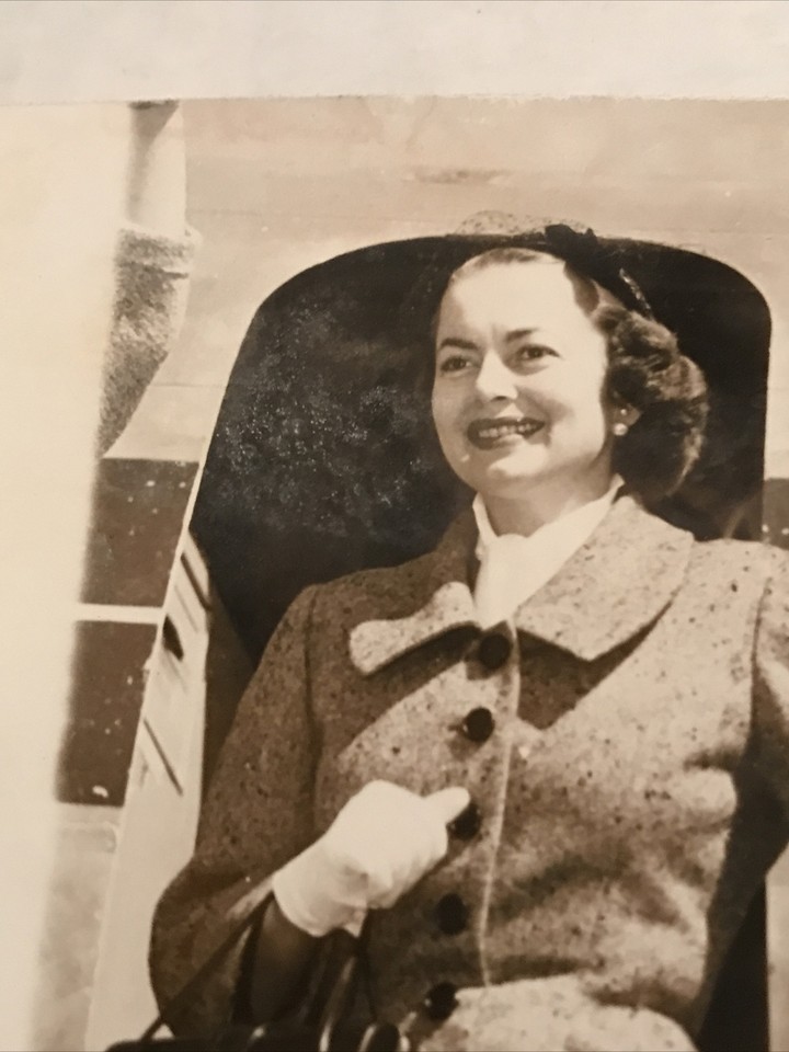 olivia-de-haviland-photo-de-presse-13x18-ebay