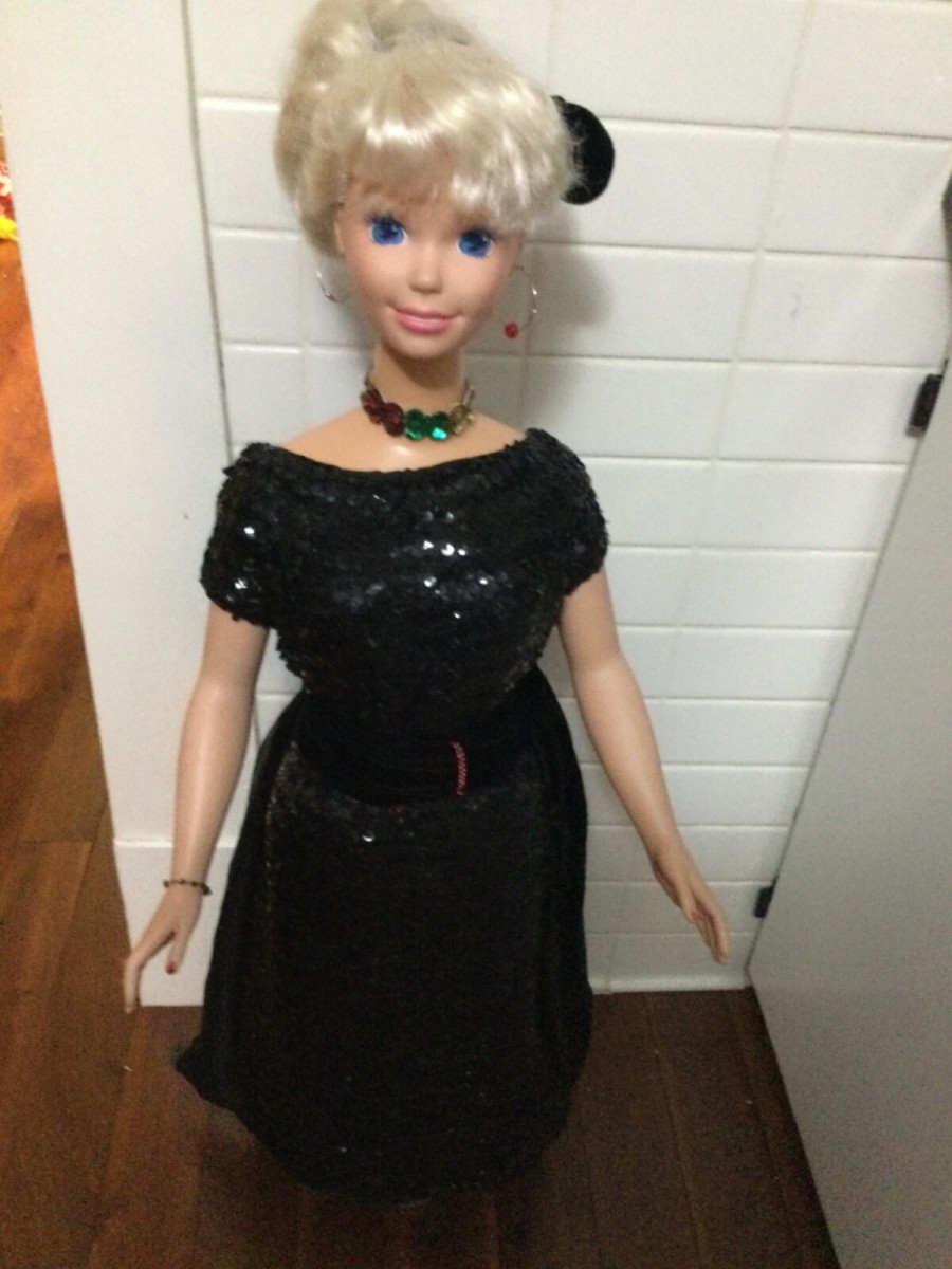 Milk Barbie doll コート ブラック Tokidoki Barbie Doll - 10th Anniversary - Brand New Black