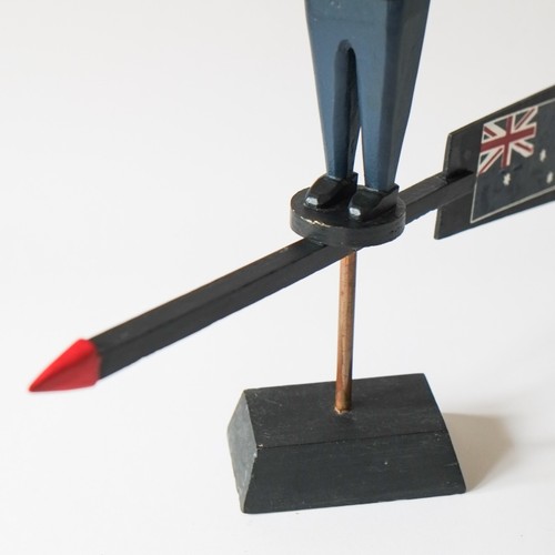 WEATHER VANE - Arte popular semáforo hombre Australia banderas madera hechas a mano - Imagen 10 de 12