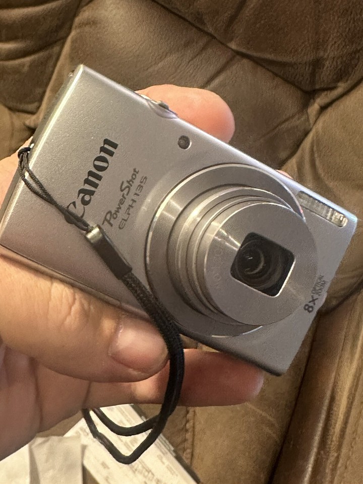 Canon PowerShot ELPH 135 Silver 8X Optical Zoom 13803237931 eBay