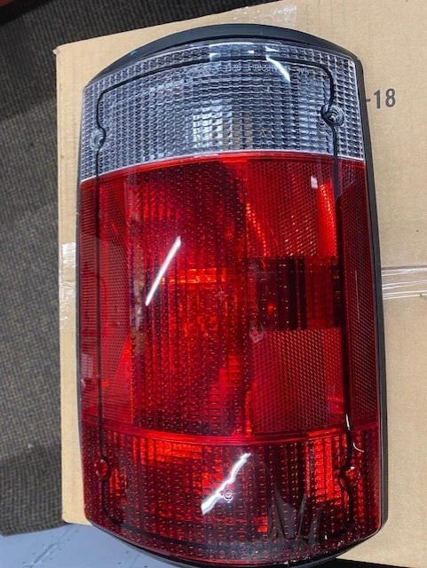 FORD E-150, E-250, E350, EXCURSION OEM LH/RH REAR TAILLAMPS #F7UB-13440/441AA - Image 4 of 4