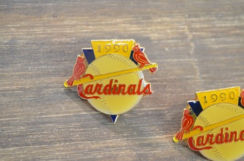 1990s Cardinals Pin Lot St. Louis MLB Baseball Mascot Fan Gear Gold Tone Vintage - Picture 2 of 6