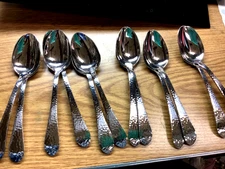 12 Reed & Barton Hammered  Antique Glossy 18/8 Stainless Flatware Soup Spoons
