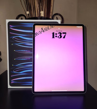 Apple iPad Pro 12.9-inch 6th generation A2436 128 GB, Wi-Fi, 12.9 in - Silver