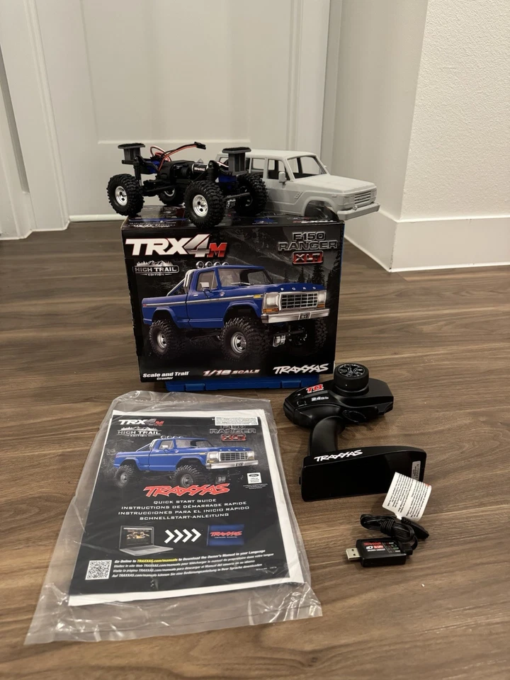 Traxxas TRX4M High Trail RTR With Custom Land Cruiser LC60 Body 1/18 - Image 2 of 4
