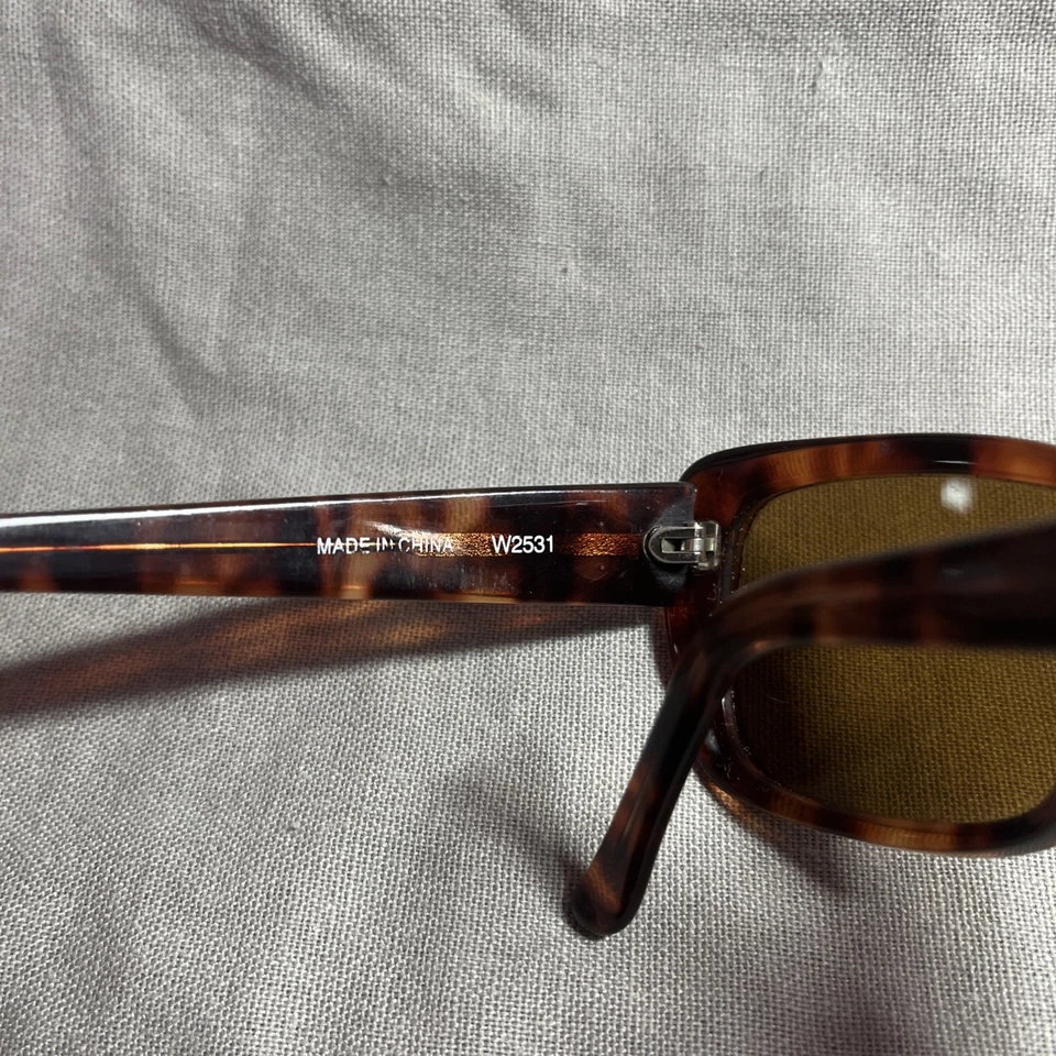 Vintage Ray-Ban W2531 B&L Sunglasses Tortoise - Image 4 of 4