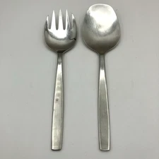 2 Chelsea Pattern Stainless Viners Of Sheffield England salad serving set 9 1/4