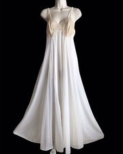 Vintage Vanity Fair Nylon Chiffon Lingerie Gown Lace Crystal Pleat Glam 34