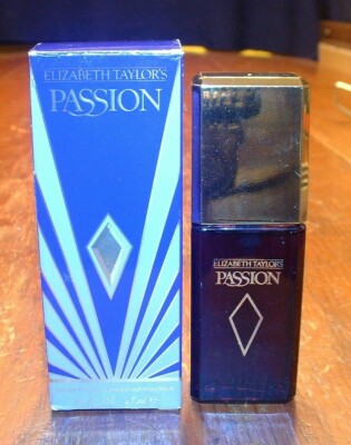 Vintage Elizabeth Taylor Passion Eau De Toilette Spray 25 Ml. .85 Oz.