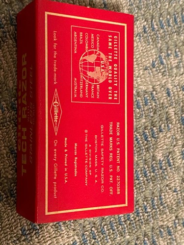 Gillette Tech Razor with Stainless Steel Blades in Original Box Vtg Shaver 1965 - Picture 3 of 15